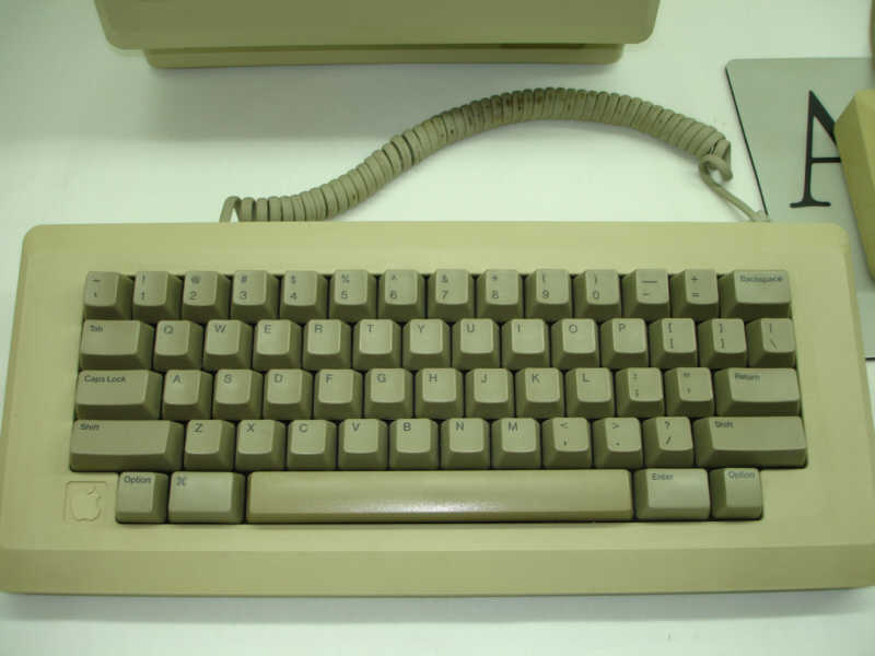 mac 128 computer